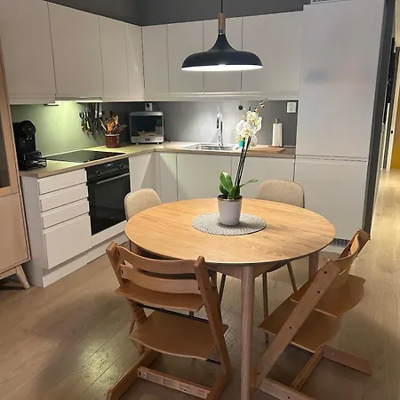 Perfect For Families With Children Accommodates 6 People Appartamento *