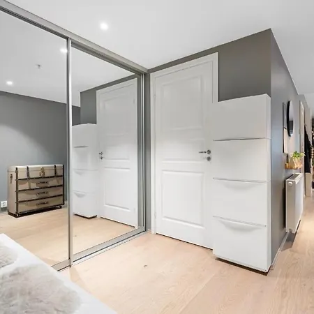 Perfect For Families With Children Accommodates 6 People